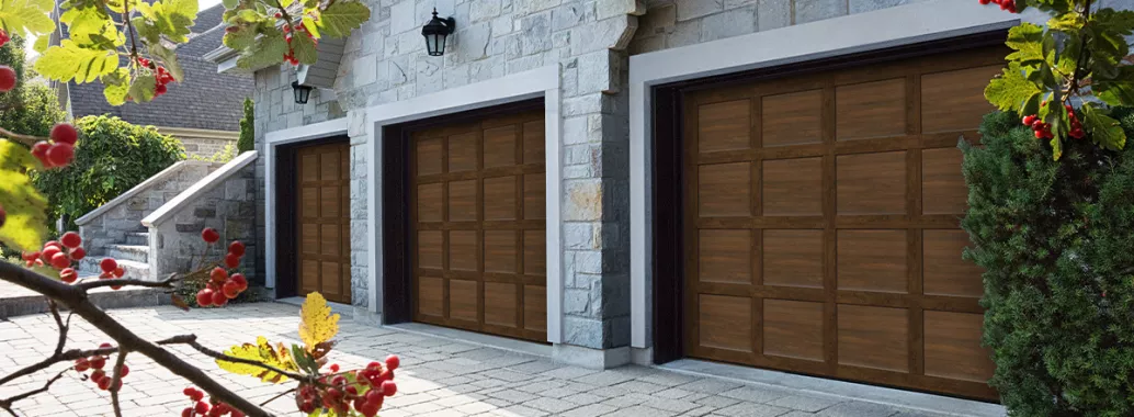 Cambridge CM, 8’6” x 7’, Chocolate Walnut Faux Wood door and overlays